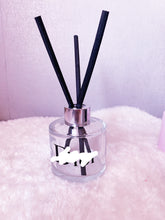 Load image into Gallery viewer, Single Inspired Reed diffuser (Read info)