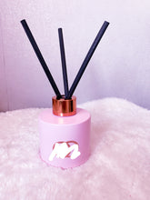 Load image into Gallery viewer, Single Inspired Reed diffuser (Read info)