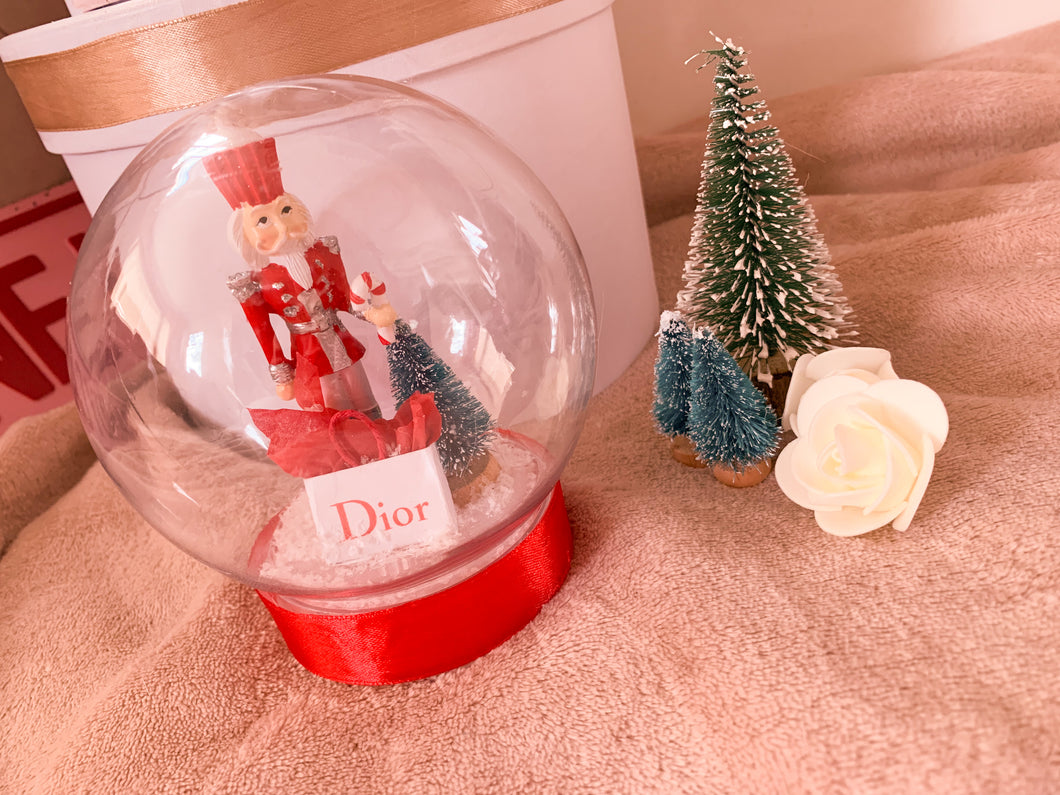 Red luxury nutcracker snow dome